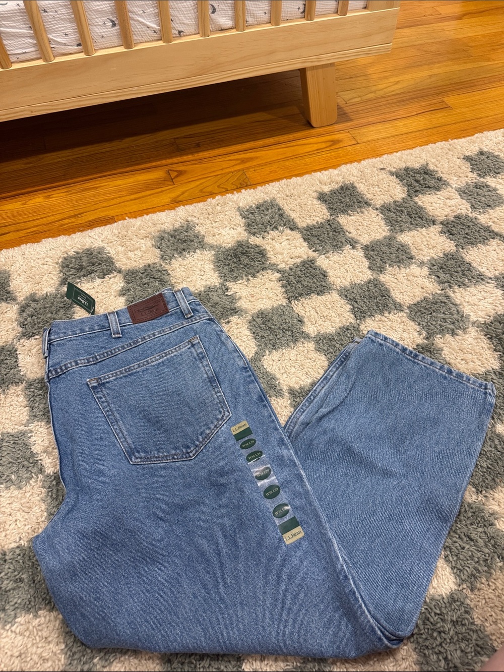 38x29 L.L. Bean Men's Faded Blue Classic Fit Jeans - Picture 4 of 7